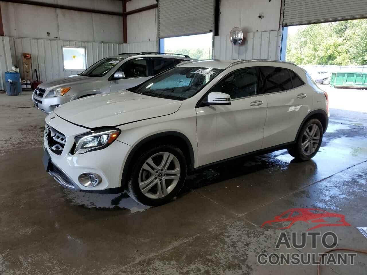 MERCEDES-BENZ GLA-CLASS 2020 - W1NTG4GB3LU029408