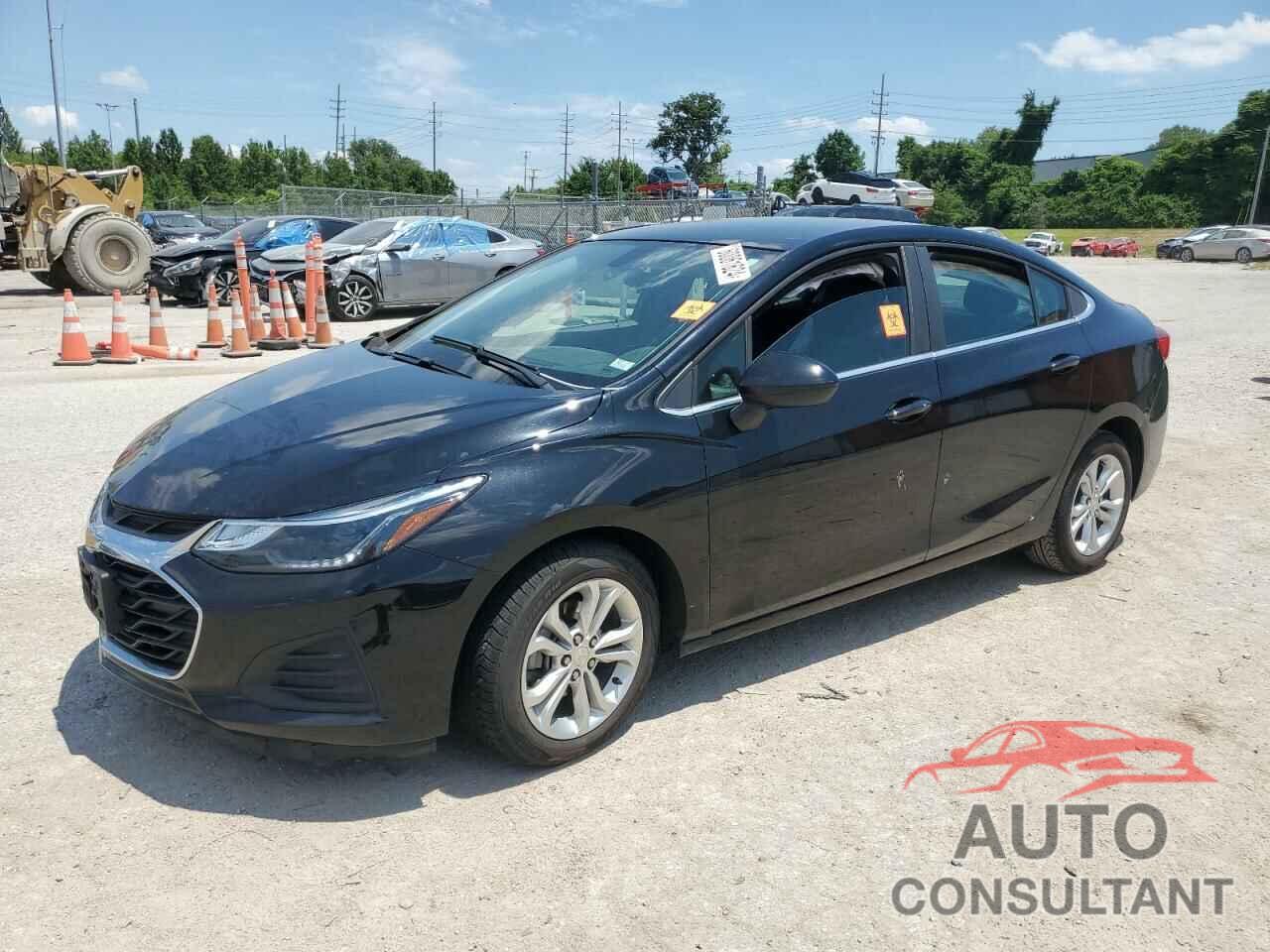 CHEVROLET CRUZE 2019 - 1G1BE5SM8K7143692