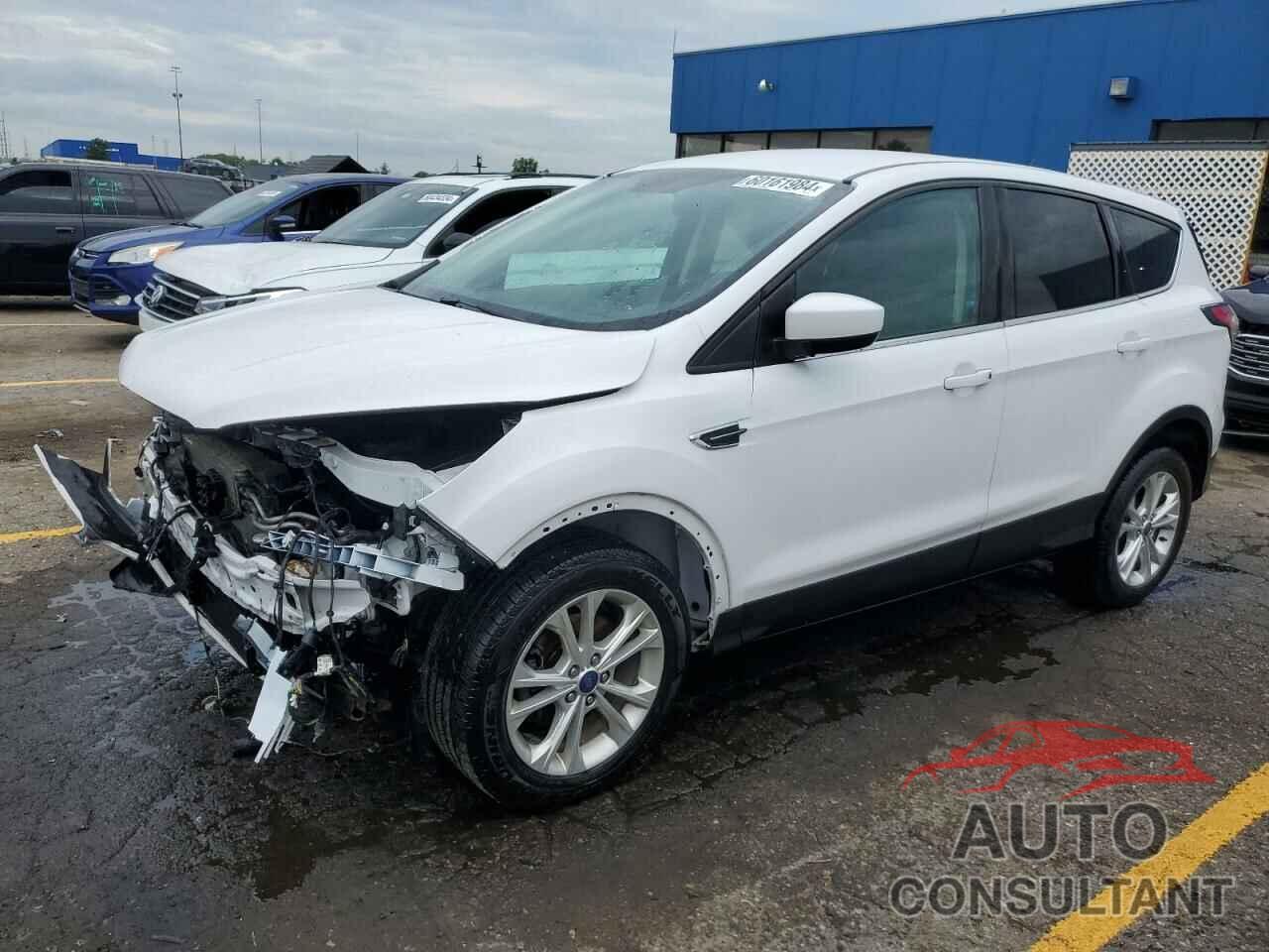 FORD ESCAPE 2017 - 1FMCU0GD8HUB14192