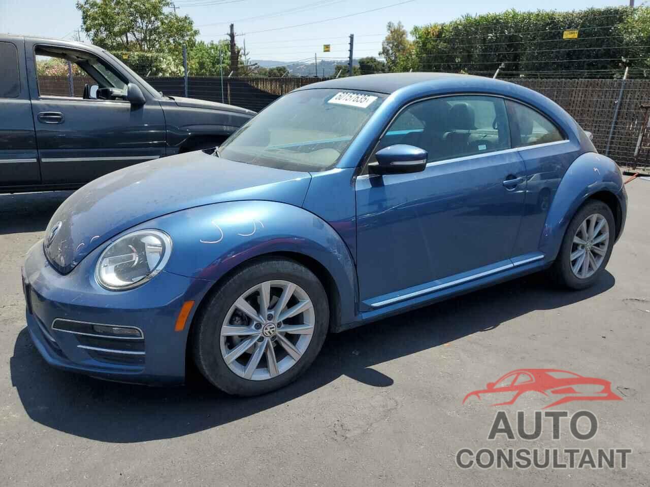 VOLKSWAGEN BEETLE 2019 - 3VWJD7AT6KM707157