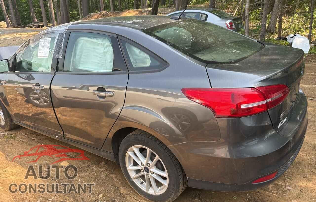FORD FOCUS 2017 - 1FADP3F23HL200927