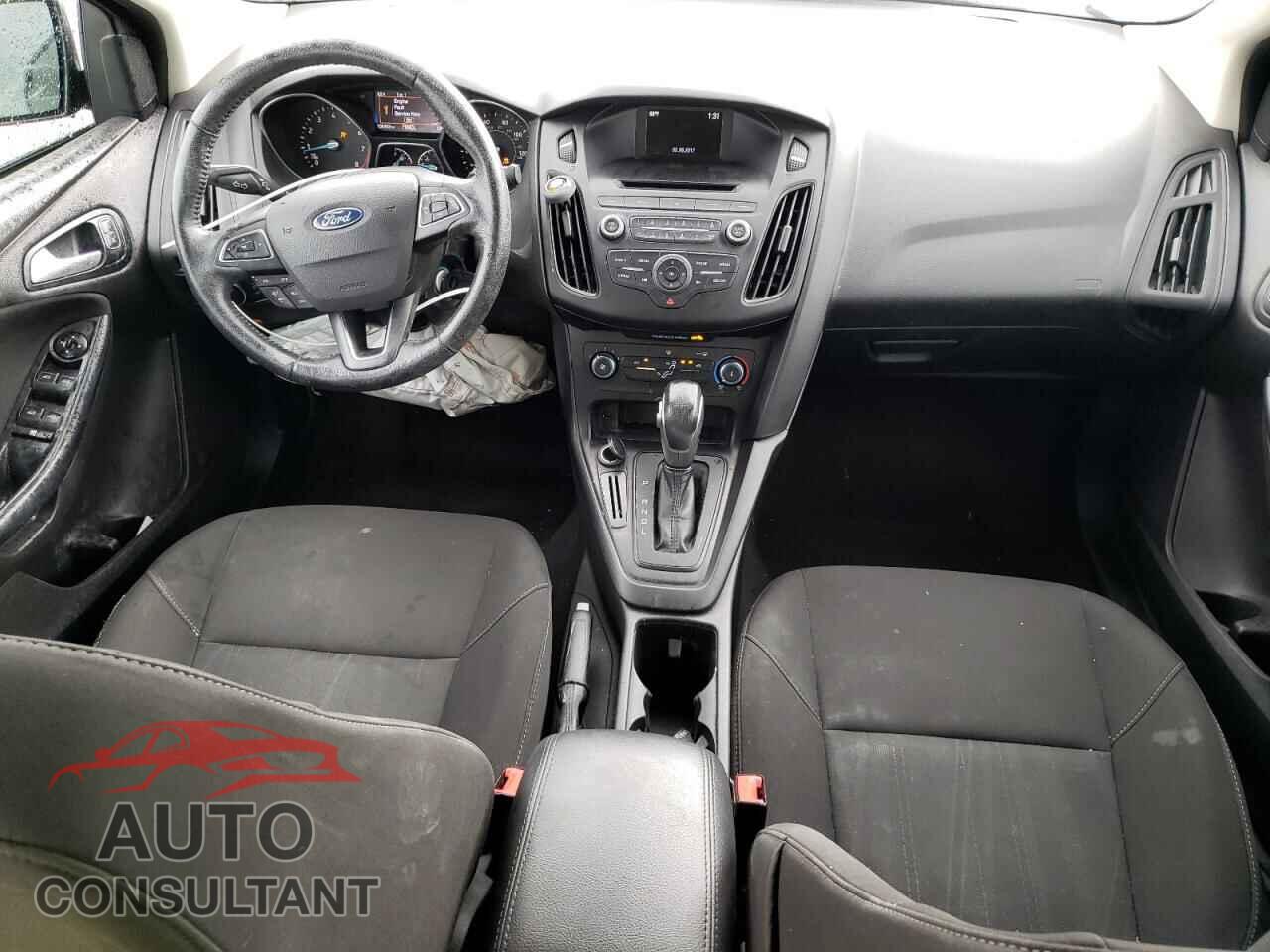 FORD FOCUS 2017 - 1FADP3F23HL211751
