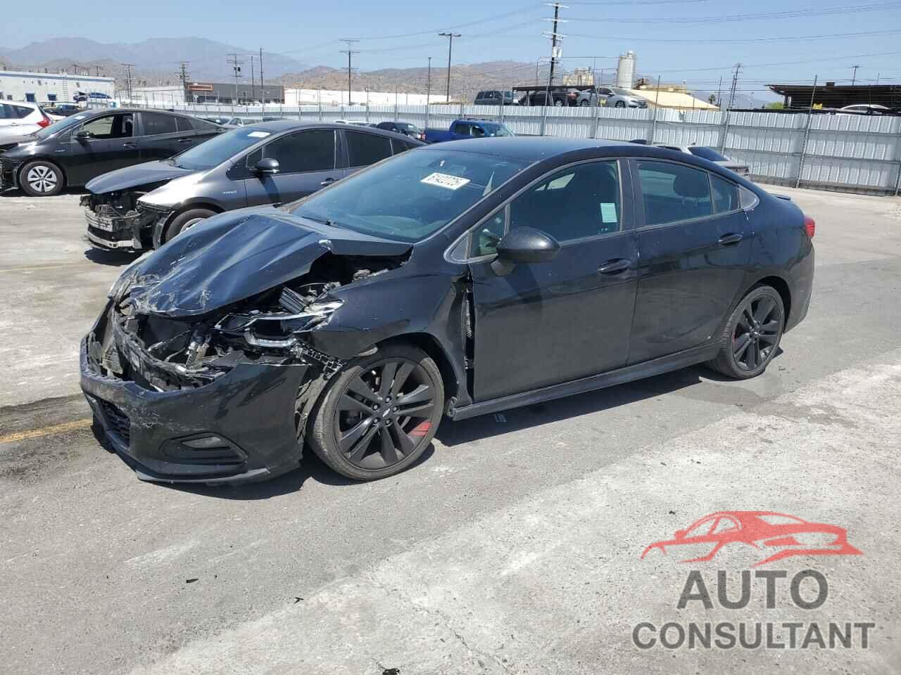 CHEVROLET CRUZE 2018 - 1G1BE5SM9J7174223