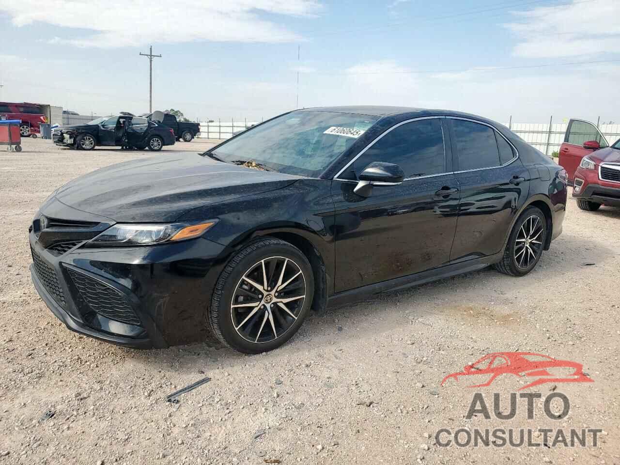 TOYOTA CAMRY 2023 - 4T1G11AK0PU808722