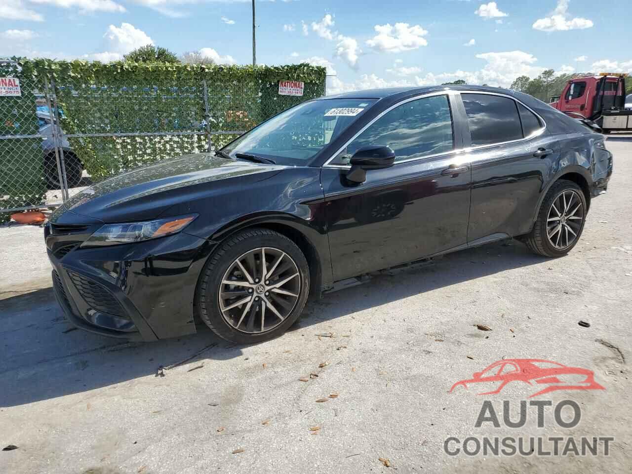 TOYOTA CAMRY 2021 - 4T1G11AK3MU465657