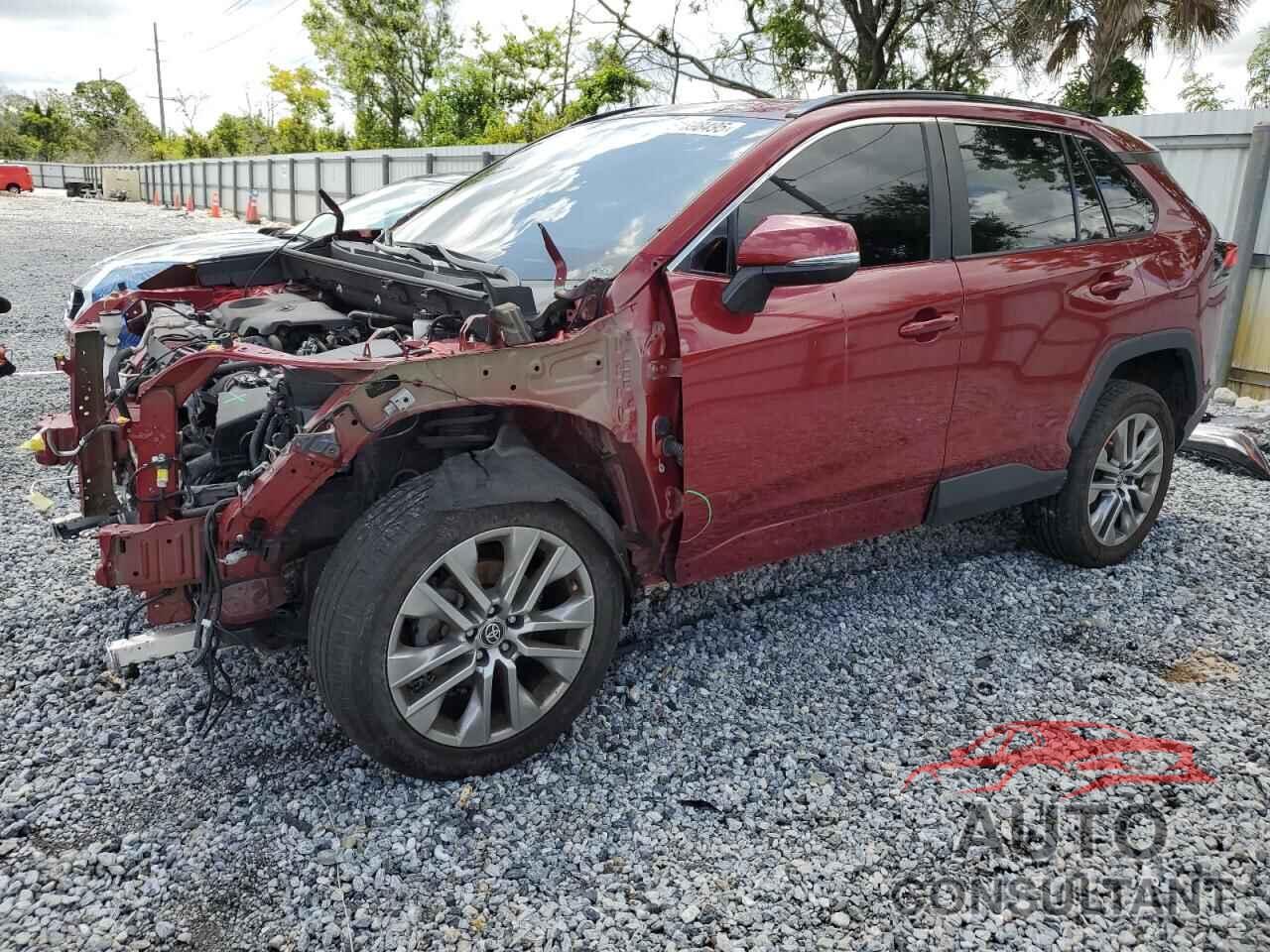 TOYOTA RAV4 2022 - 2T3C1RFV8NW214917