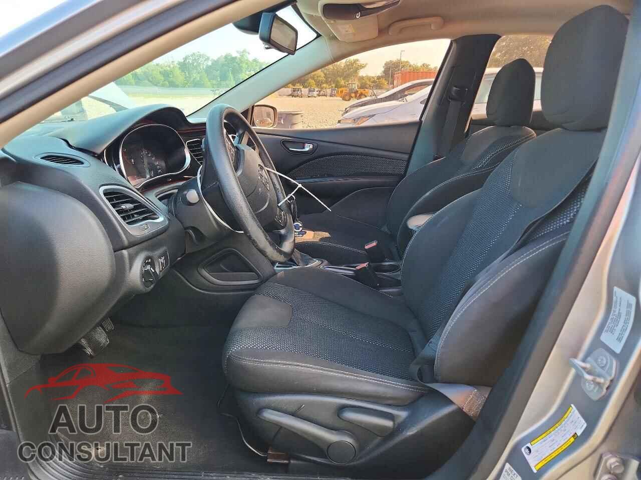 DODGE DART 2015 - 1C3CDFBB2FD286104