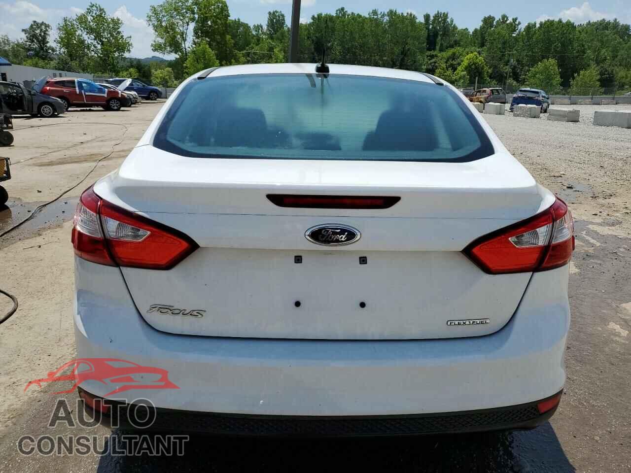 FORD FOCUS 2014 - 1FADP3E23EL160667