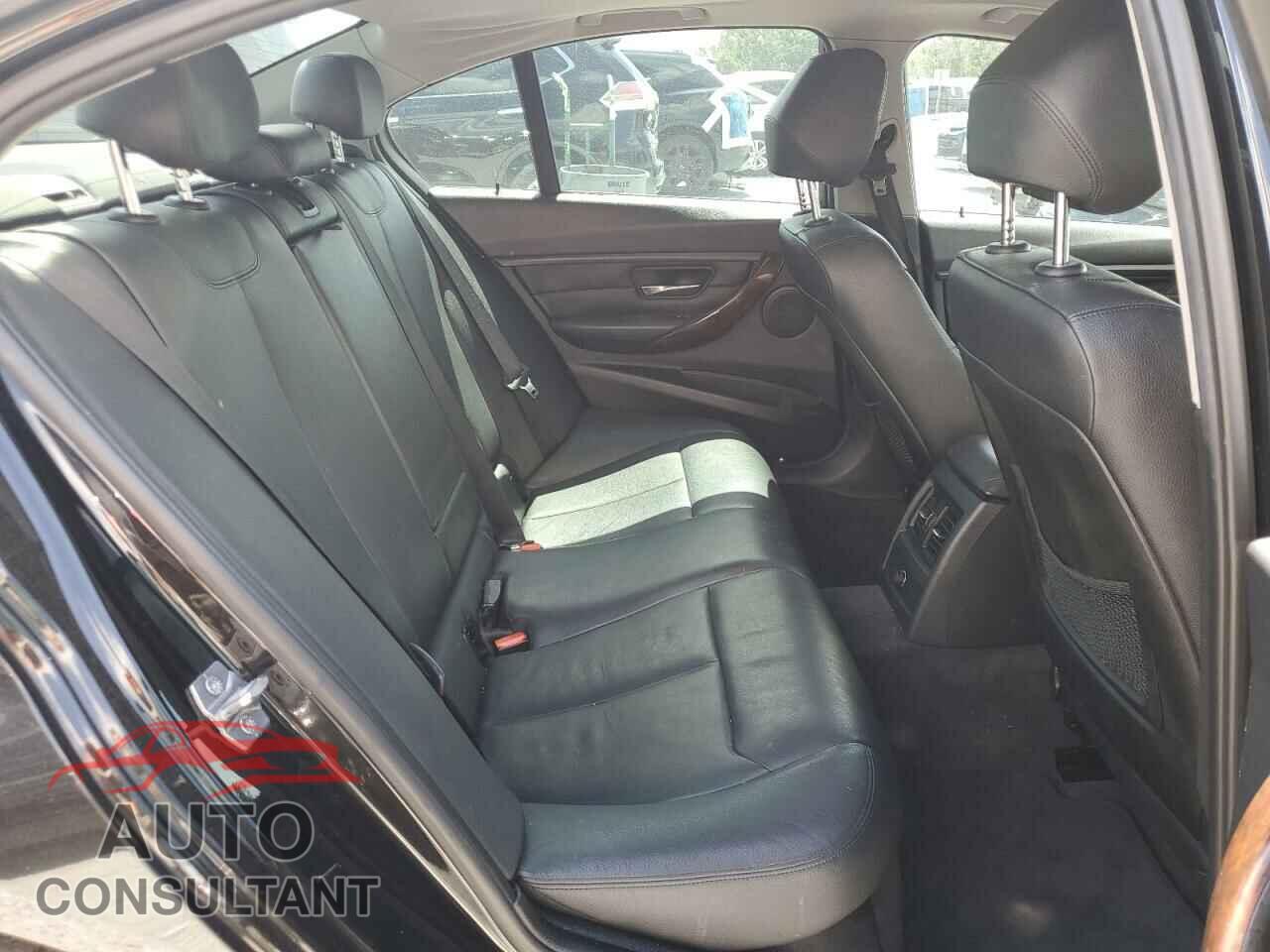 BMW 3 SERIES 2013 - WBA3A5G55DNP23065