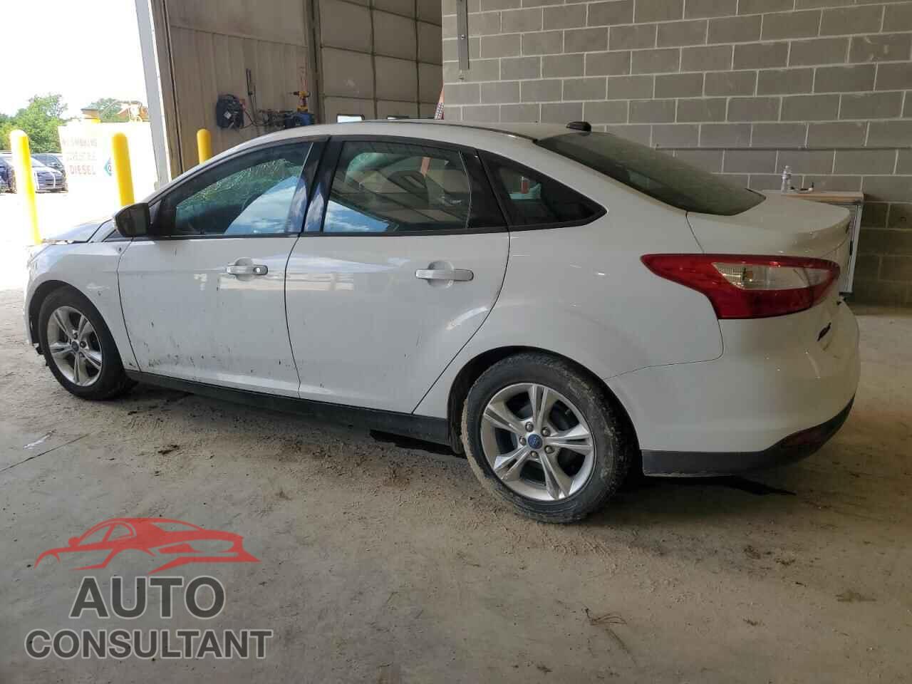 FORD FOCUS 2014 - 1FADP3F2XEL157683