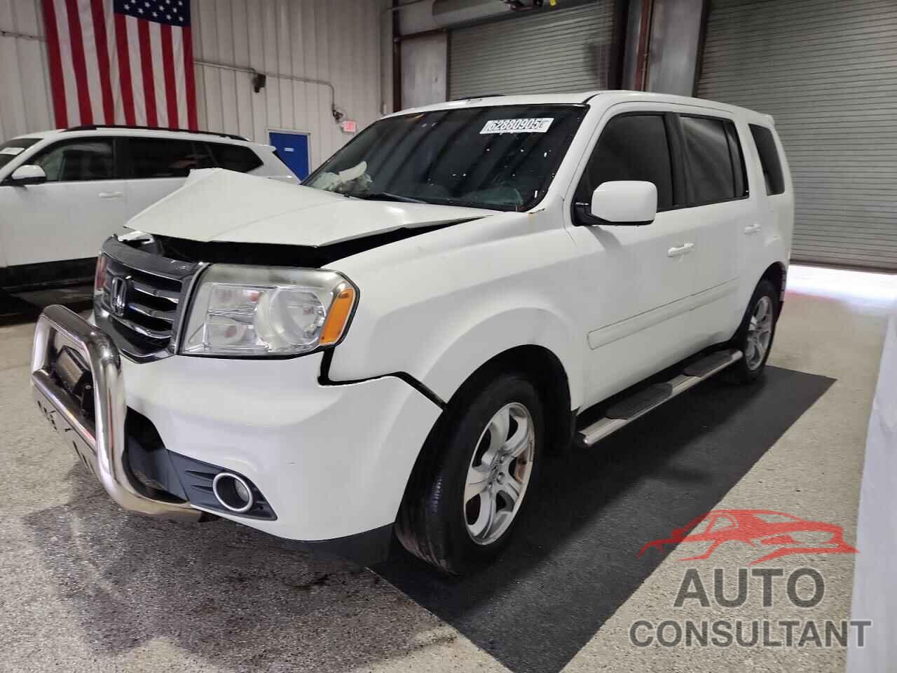 HONDA PILOT 2015 - 5FNYF4H72FB006354