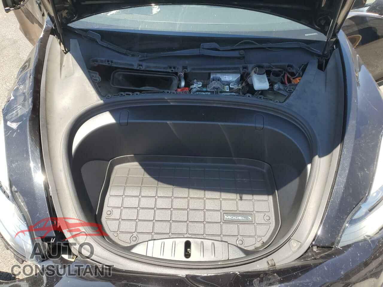 TESLA MODEL 3 2018 - 5YJ3E1EA7JF070233