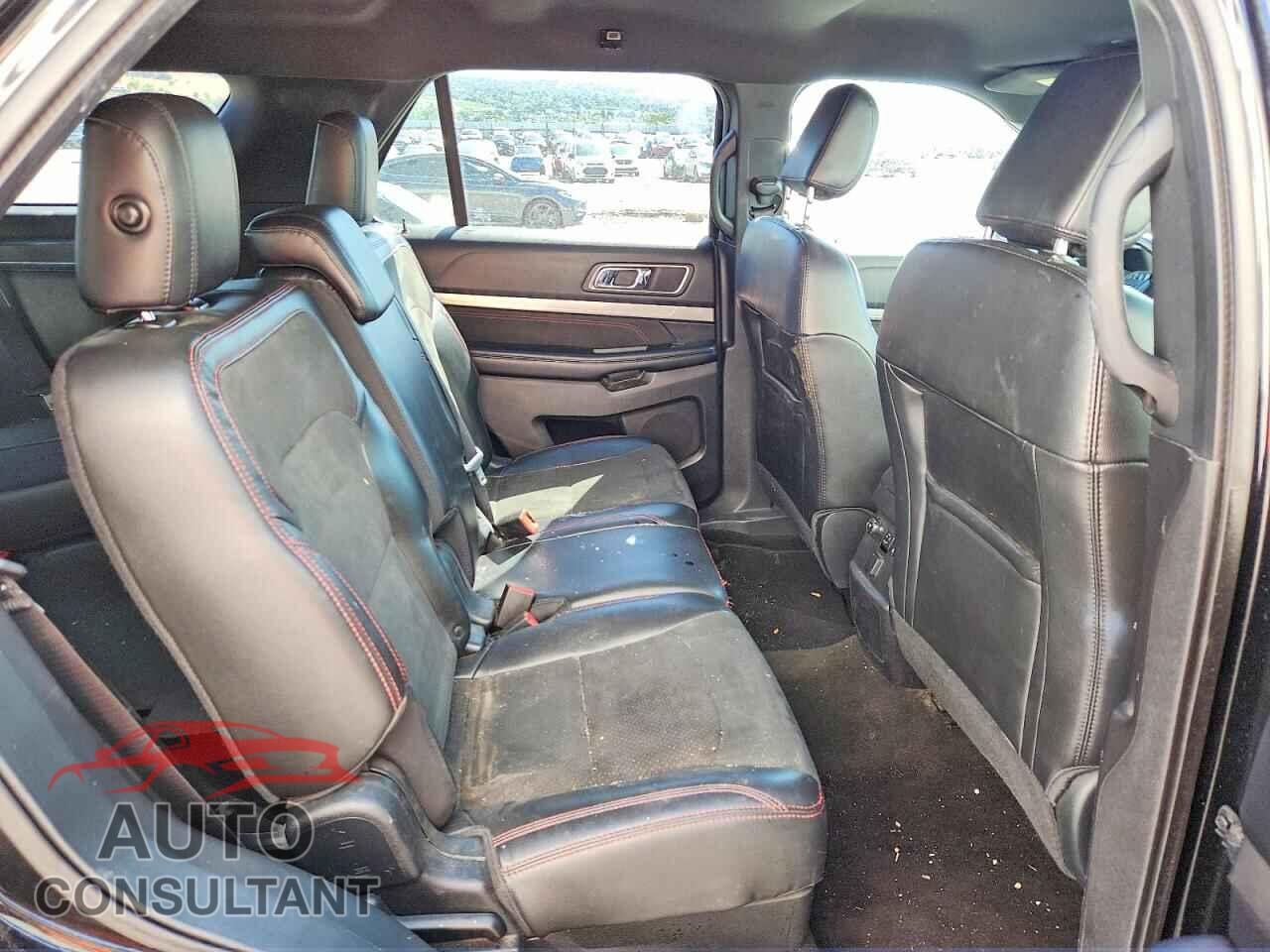 FORD EXPLORER 2018 - 1FM5K7D82JGB65707