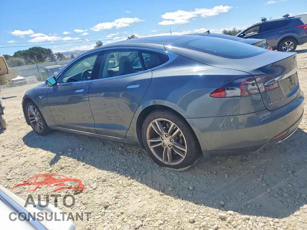 TESLA MODEL S 2013 - 5YJSA1AG9DFP04034
