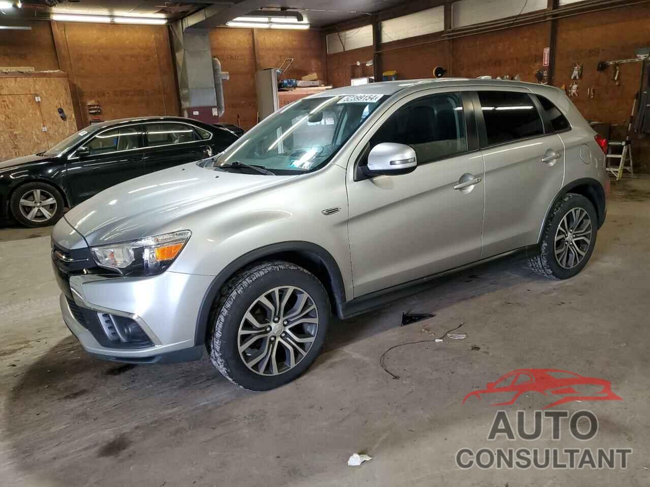 MITSUBISHI OUTLANDER 2018 - JA4AR3AU9JU019289