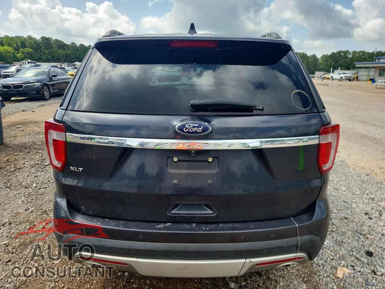 FORD EXPLORER 2017 - 1FM5K7D8XHGA84867