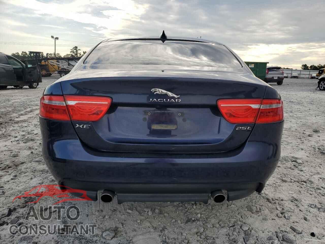 JAGUAR XE 2017 - SAJAR4BG1HA975433