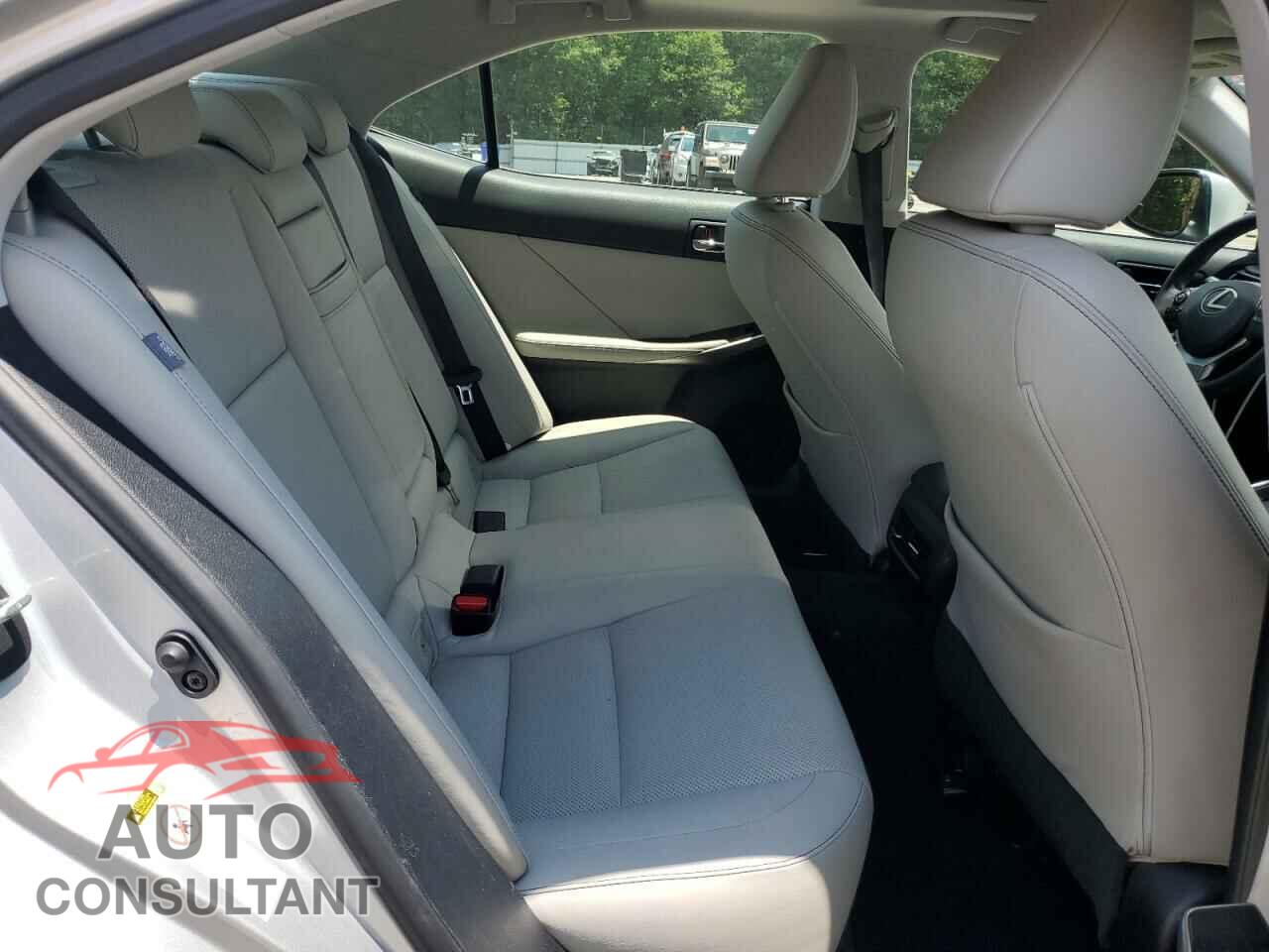 LEXUS IS 2014 - JTHBF1D28E5002256