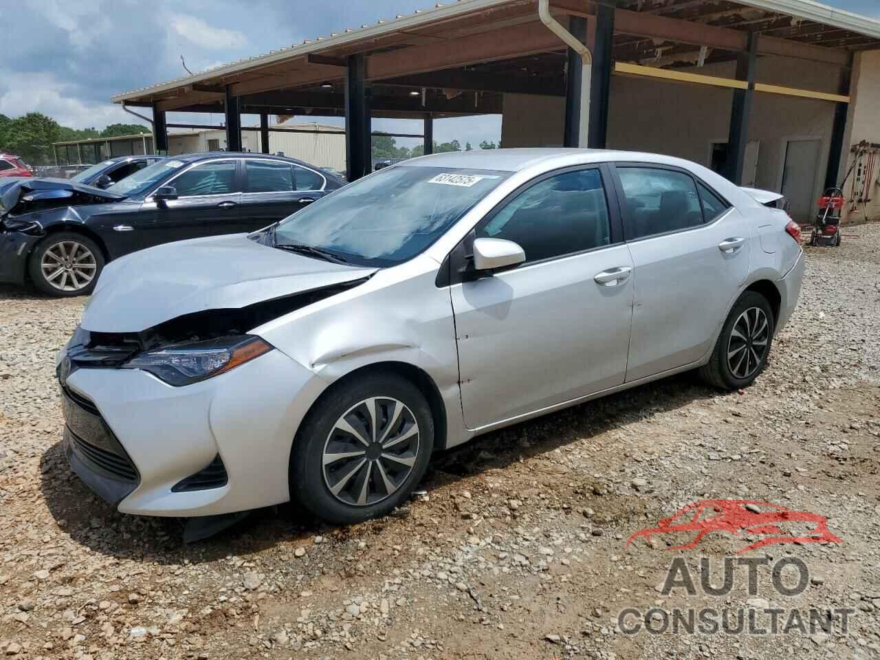 TOYOTA COROLLA 2018 - 5YFBURHE3JP756608