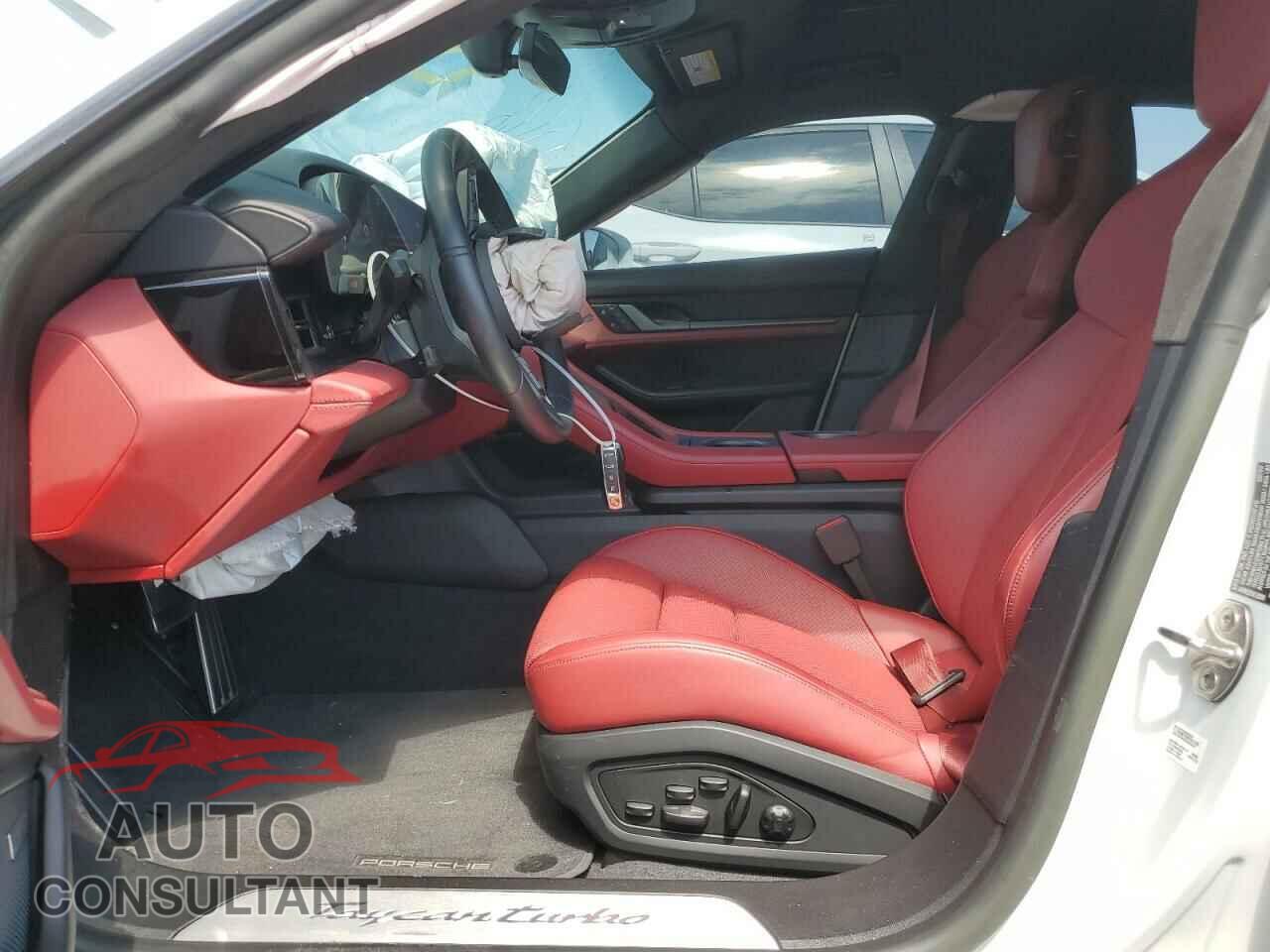 PORSCHE TAYCAN 2023 - WP0AC2Y17PSA52022