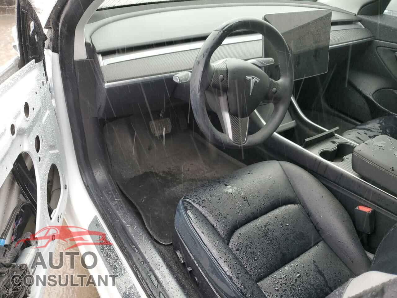 TESLA MODEL 3 2020 - 5YJ3E1EB0LF620979