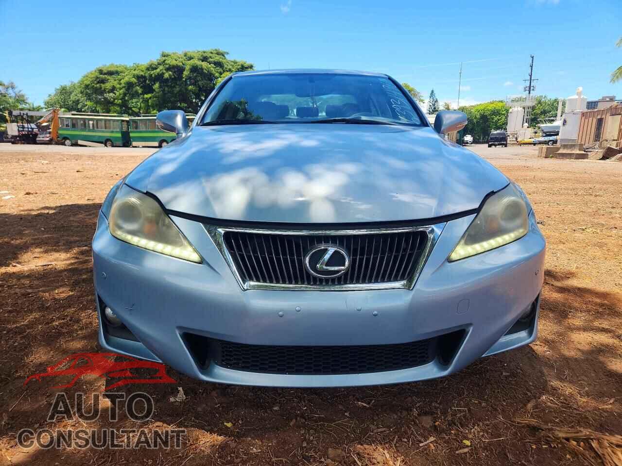 LEXUS IS 2012 - JTHBF5C24C5165248