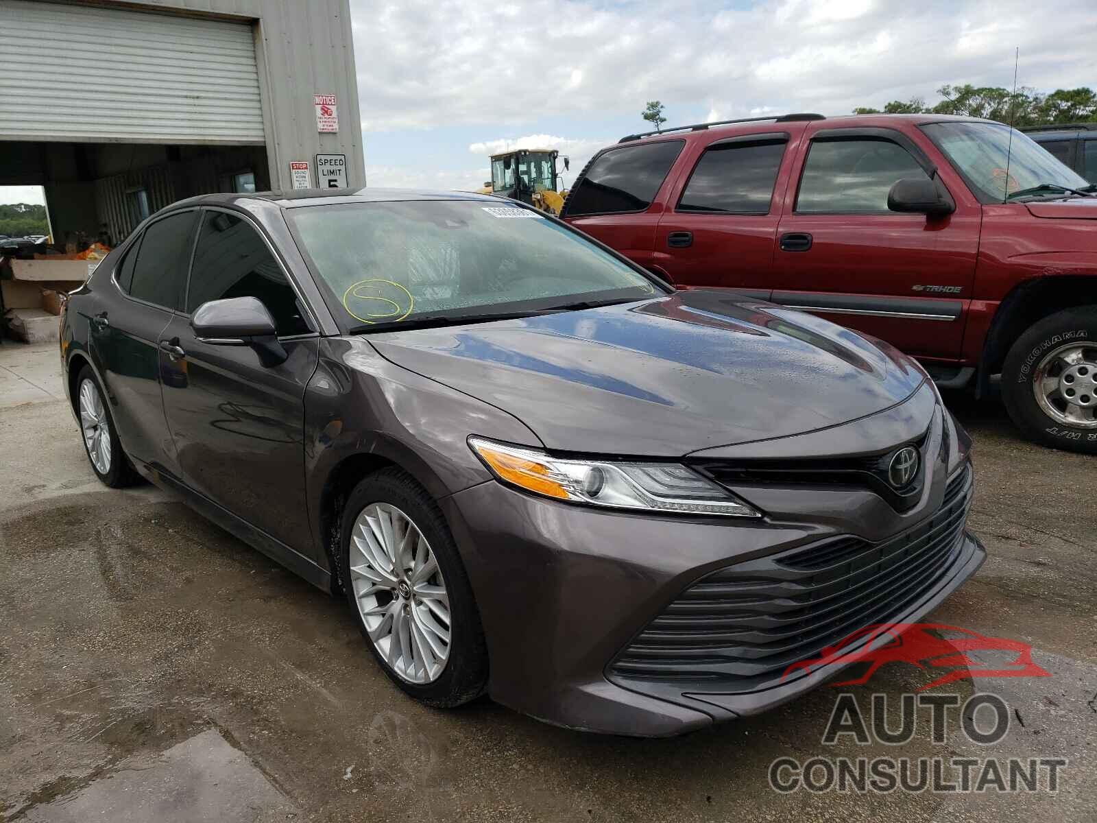 TOYOTA CAMRY 2019 - 4T1B11HK9KU809036