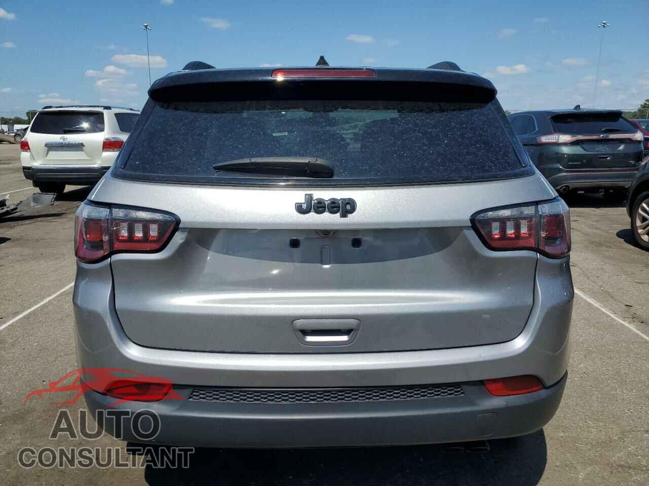 JEEP COMPASS 2018 - 3C4NJCBB2JT438557