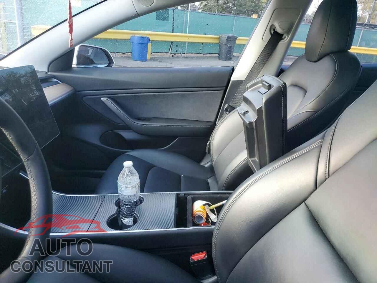 TESLA MODEL 3 2018 - 5YJ3E1EBXJF134466