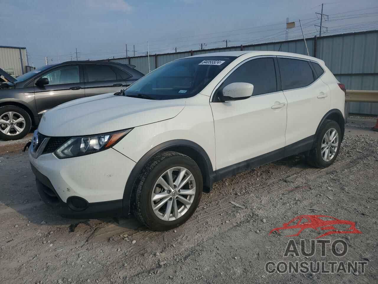 NISSAN ROGUE 2018 - JN1BJ1CP7JW107567