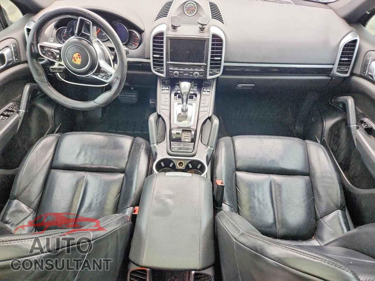 PORSCHE CAYENNE 2016 - WP1AA2A21GLA10962