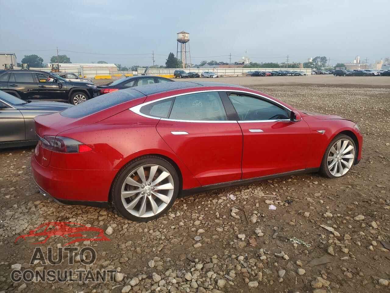 TESLA MODEL S 2013 - 5YJSA1CP7DFP10766