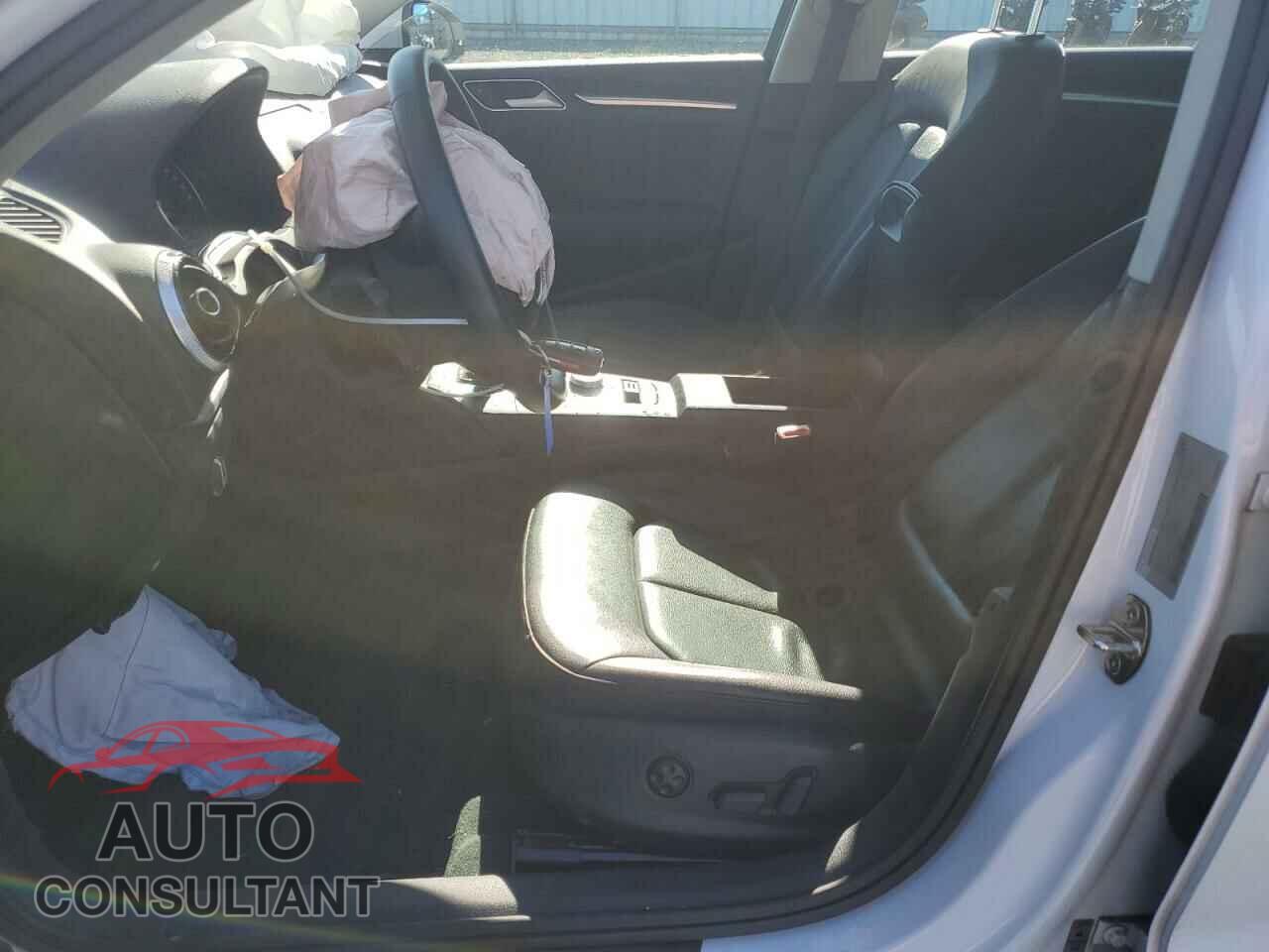 AUDI A3 2015 - WAUACGFF6F1002030