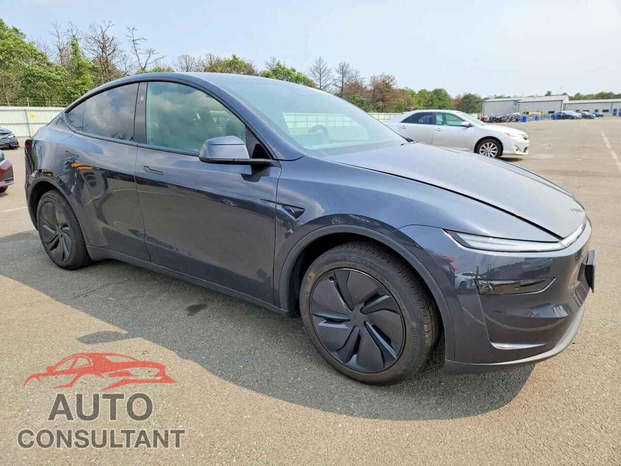 TESLA MODEL Y 2026 - 7SAYGDED0TF633494