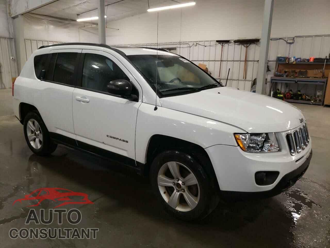 JEEP COMPASS 2011 - 1J4NF5FB2BD240103