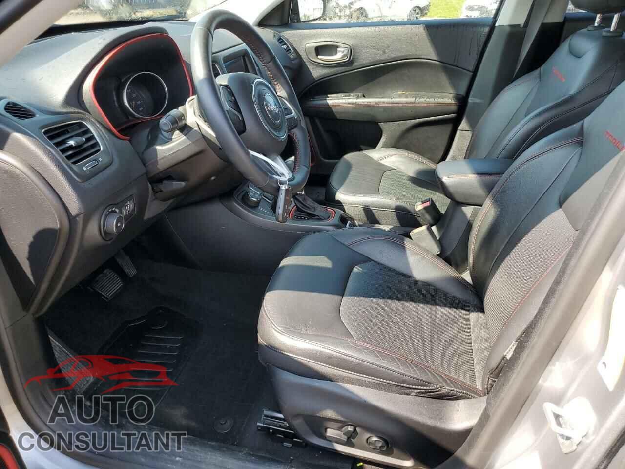 JEEP COMPASS 2017 - 3C4NJDDB5HT645604