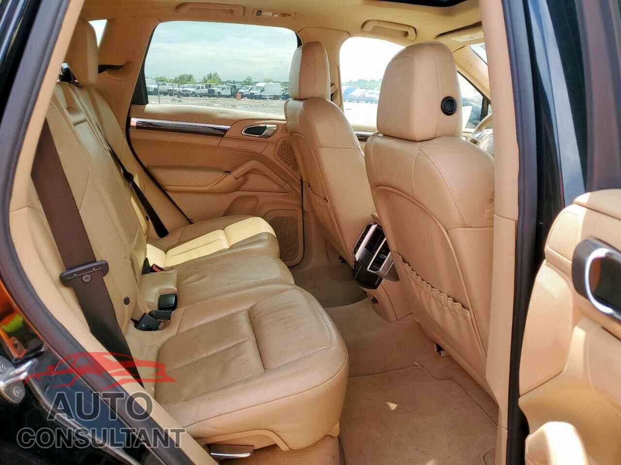 PORSCHE CAYENNE 2013 - WP1AE2A20DLA14095
