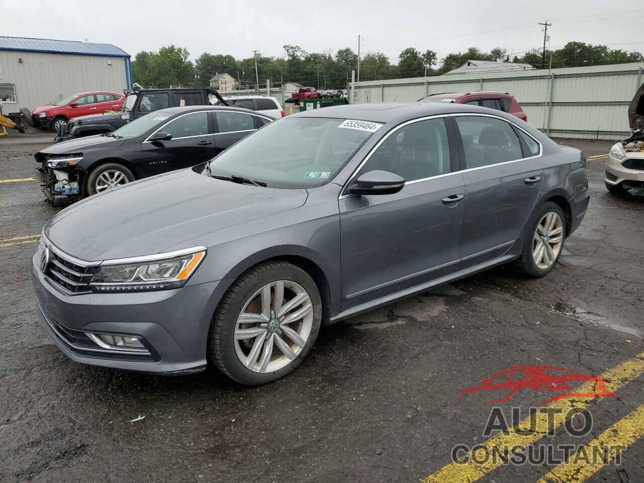 VOLKSWAGEN PASSAT 2017 - 1VWGT7A32HC054463