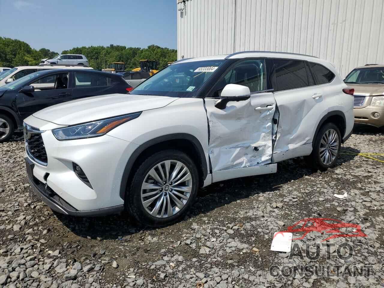 TOYOTA HIGHLANDER 2023 - 5TDKDRAH2PS044465