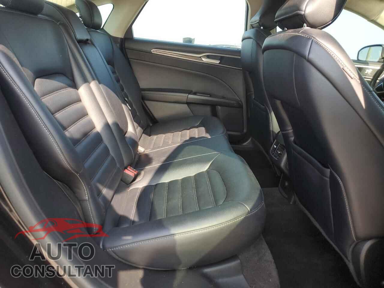 FORD FUSION 2019 - 3FA6P0CDXKR180357