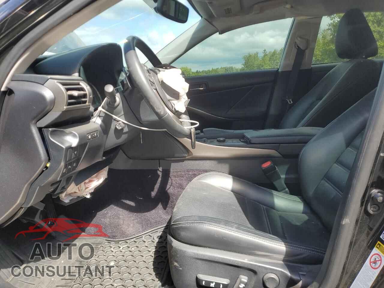 LEXUS IS 2014 - JTHCF1D29E5014369