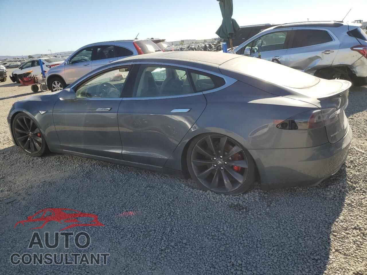 TESLA MODEL S 2013 - 5YJSA1CP1DFP26946