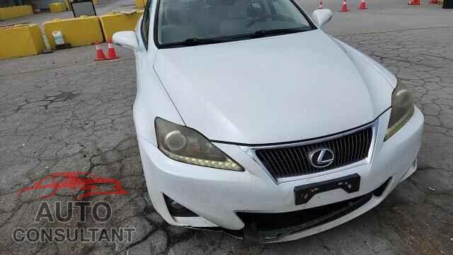 LEXUS IS 2011 - JTHCF5C25B5046367