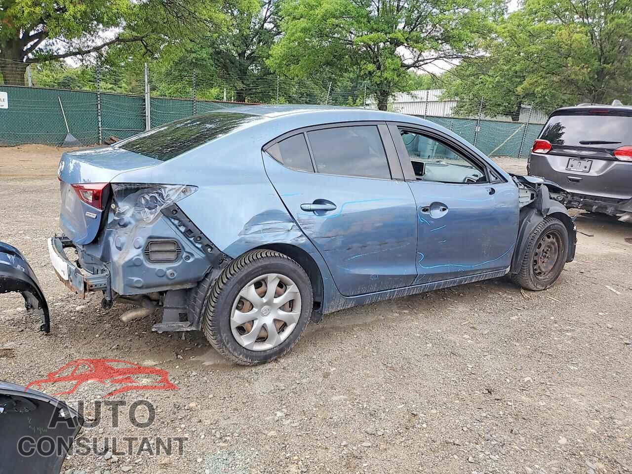 MAZDA 3 2015 - JM1BM1U74F1223719