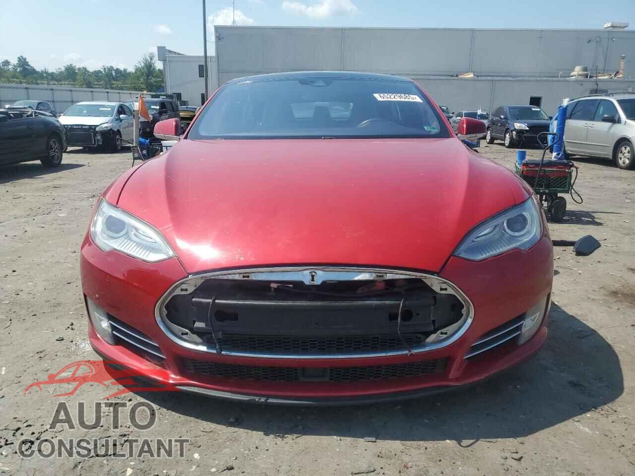 TESLA MODEL S 2014 - 5YJSA1H21EFP63588