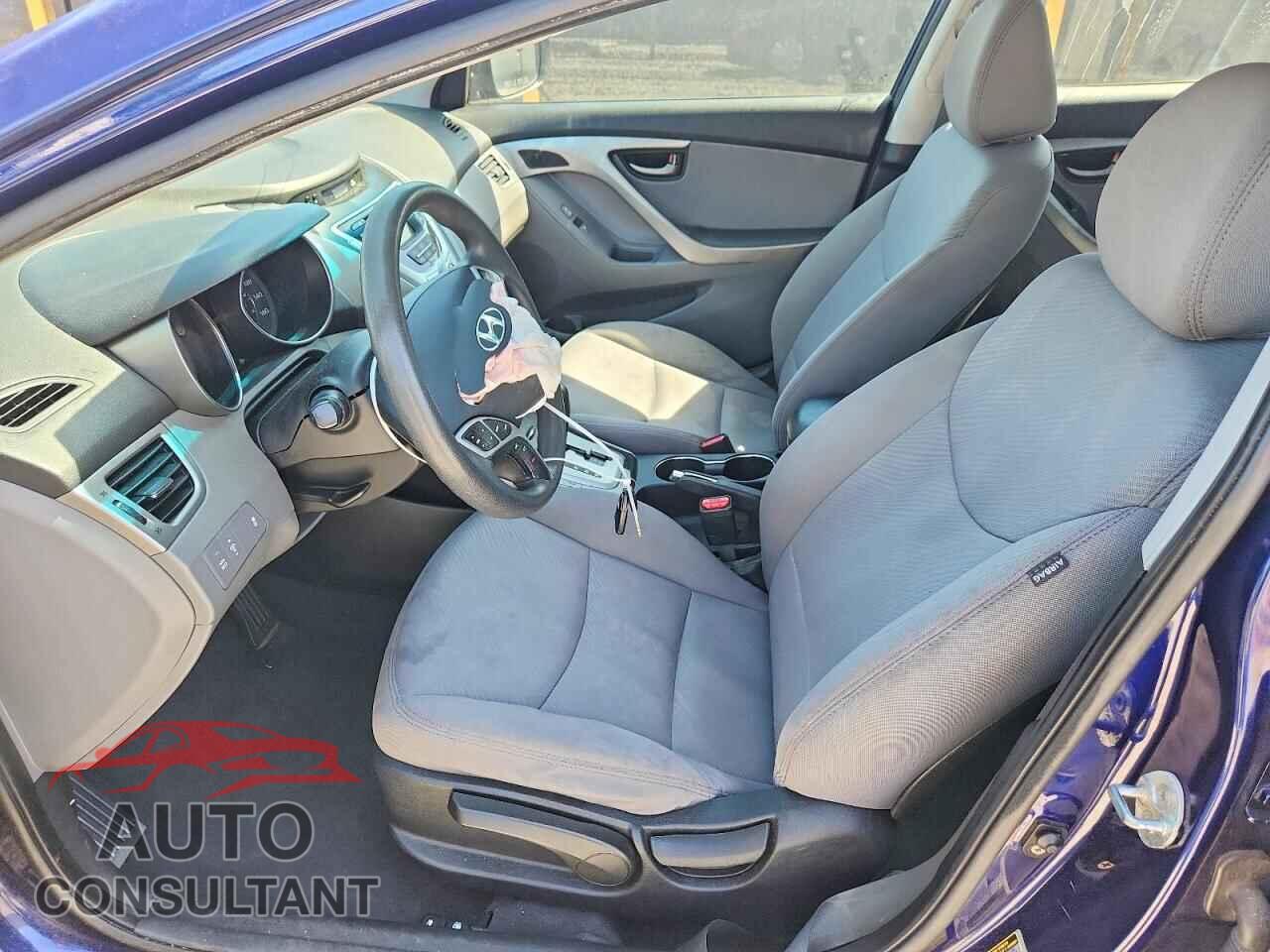 HYUNDAI ELANTRA 2012 - 5NPDH4AE0CH080712