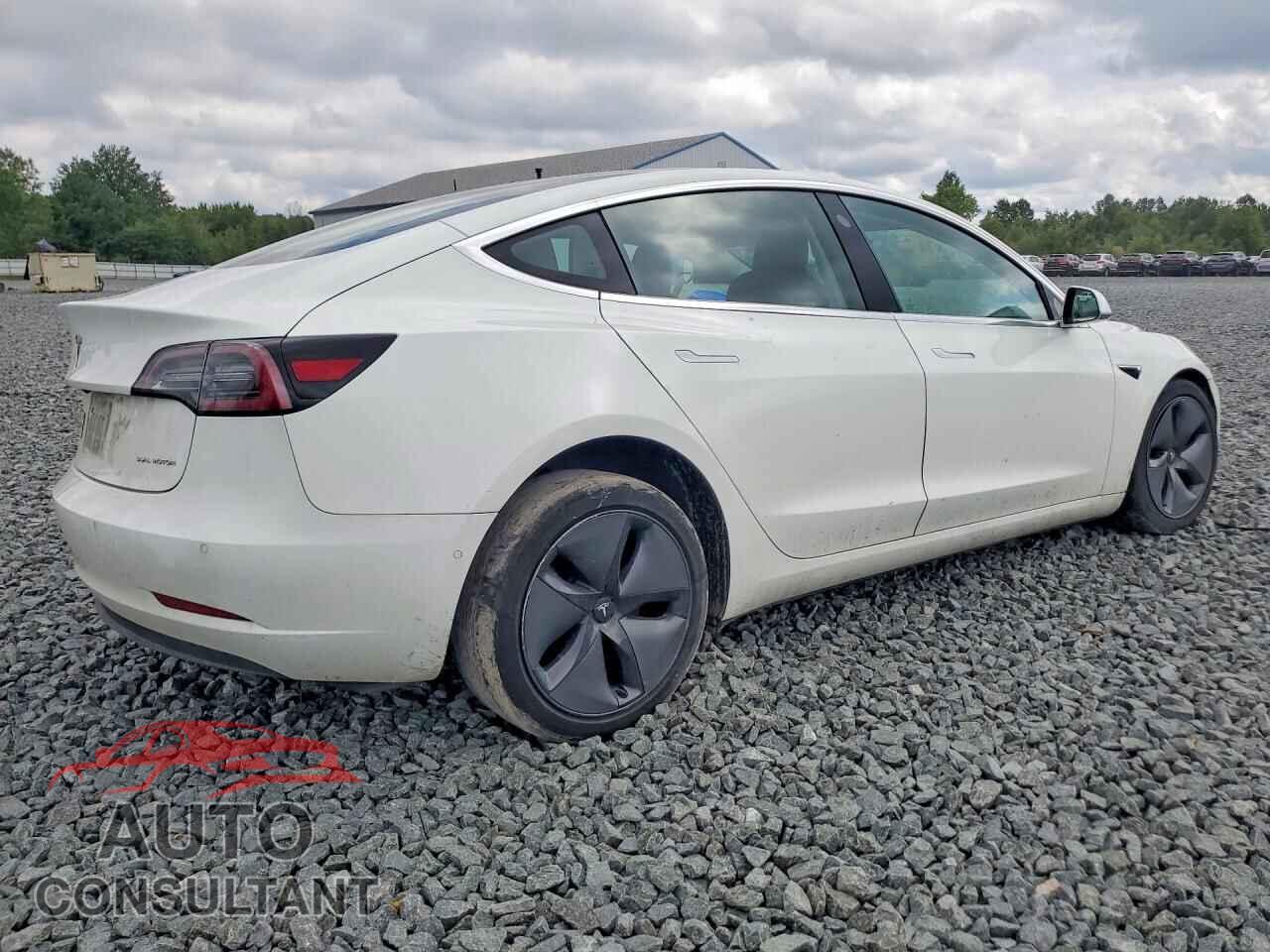 TESLA MODEL 3 2019 - 5YJ3E1EB3KF511527