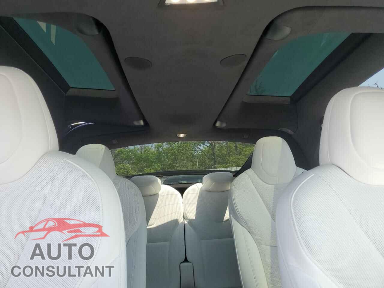 TESLA MODEL X 2023 - 7SAXCBE58PF366356