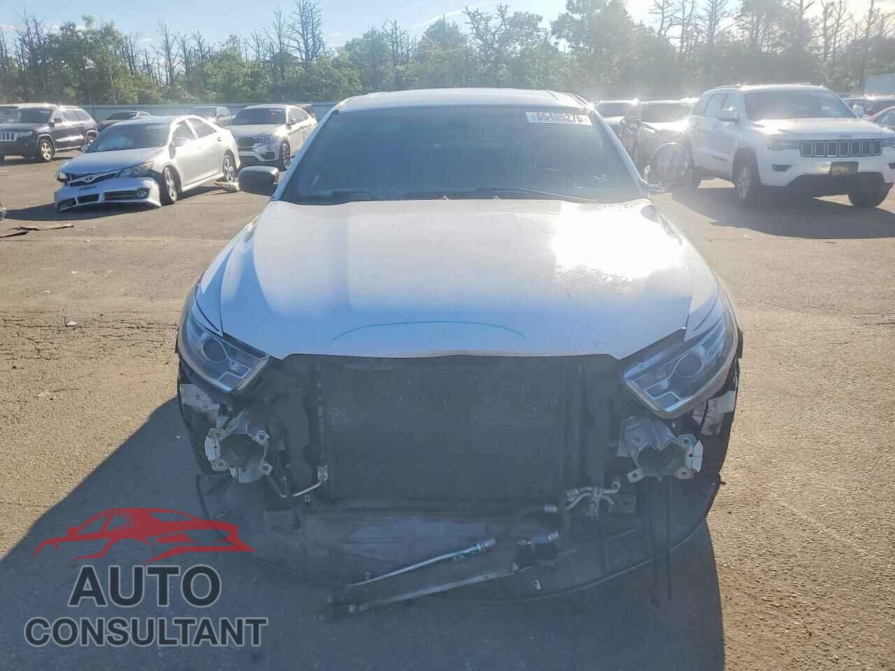 FORD TAURUS 2017 - 1FAHP2MK4HG133648