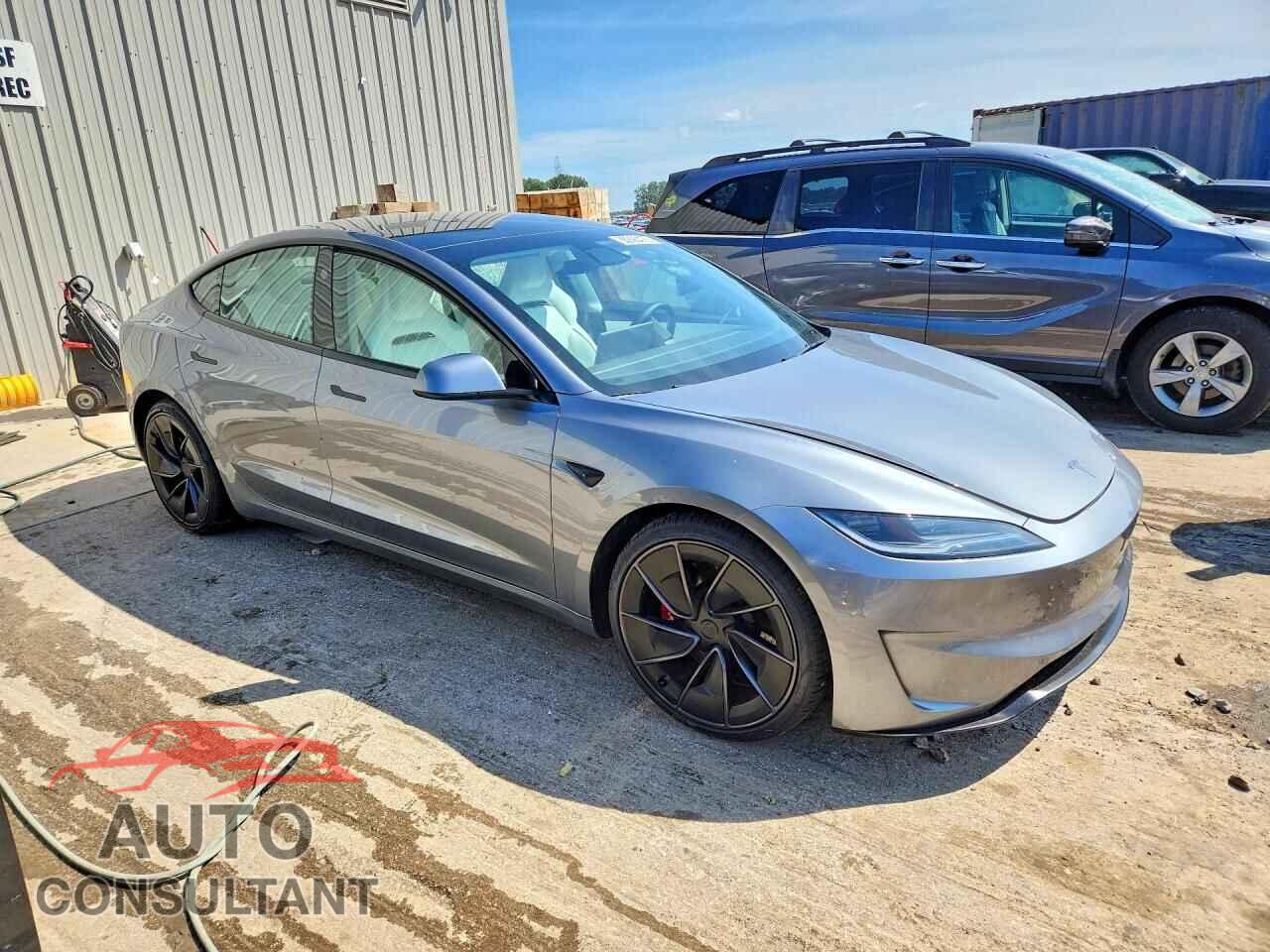 TESLA MODEL 3 2024 - 5YJ3E1ET2RF890264